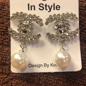 EARRINGS BEAUTIFUL SILVER BLING WITH PEARL🌷🌷🌷